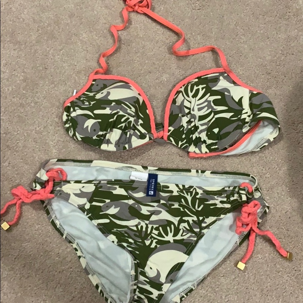 Bikini - image 1